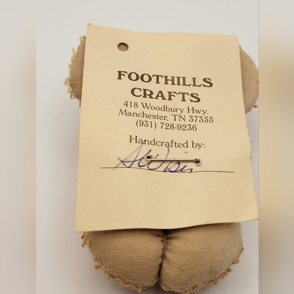 Vintage Handcrafted Easter Bunny Pin. By Foothills Crafts. NEW. - Picture 2 of 5